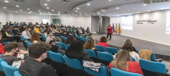La secretaria general de Formación Profesional refuerza la alianza con las empresas en la Cámara de España.